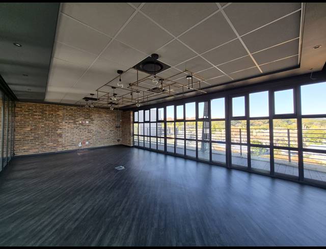 744M² OFFICE TO LET IN ROSEBANK